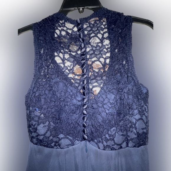 MORI LEE PROM/BRIDESMAID GOWN 693 Size 6 - Picture 6 of 10